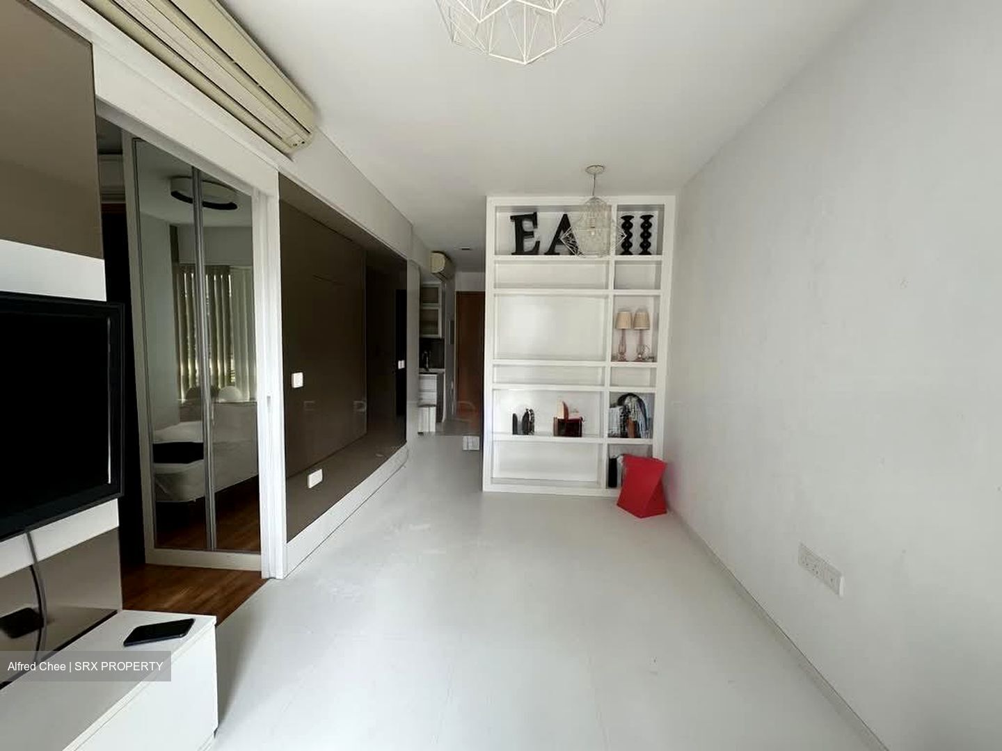 RV Suites (D10), Apartment #567706641